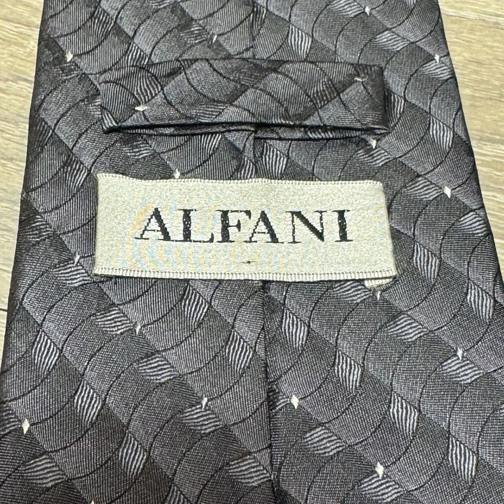 Alfani Handmade Luxury 100% Silk Neck Tie for‎ Men Wavy Pattern 58